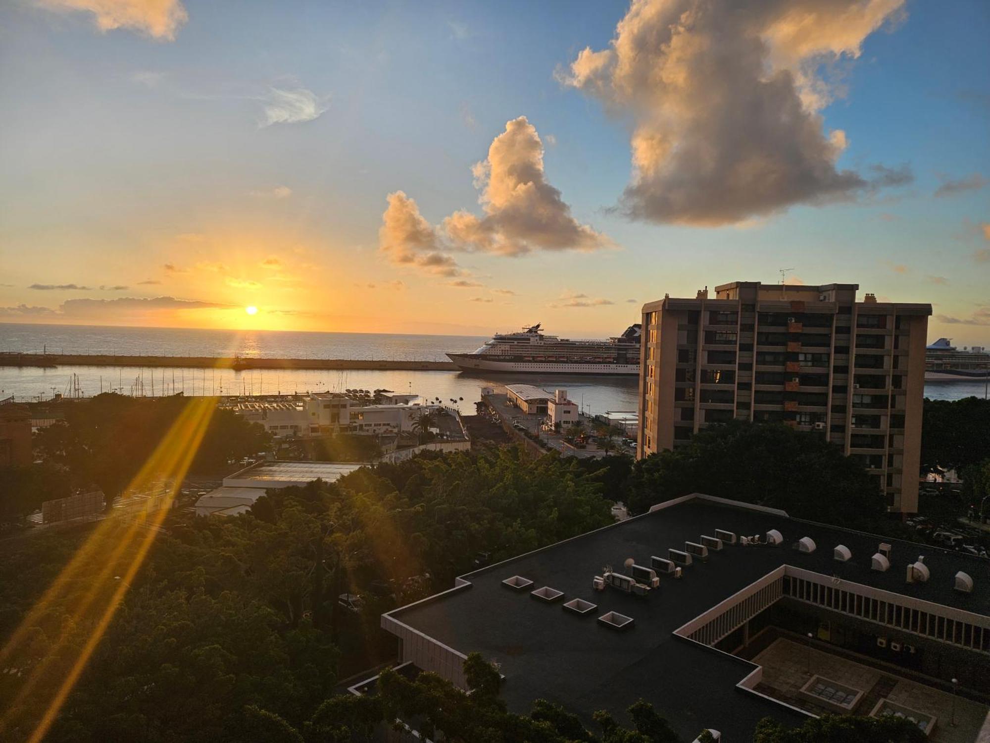 Cruz Harbor Views: Seaside Prime Location * Santa Cruz de Tenerife